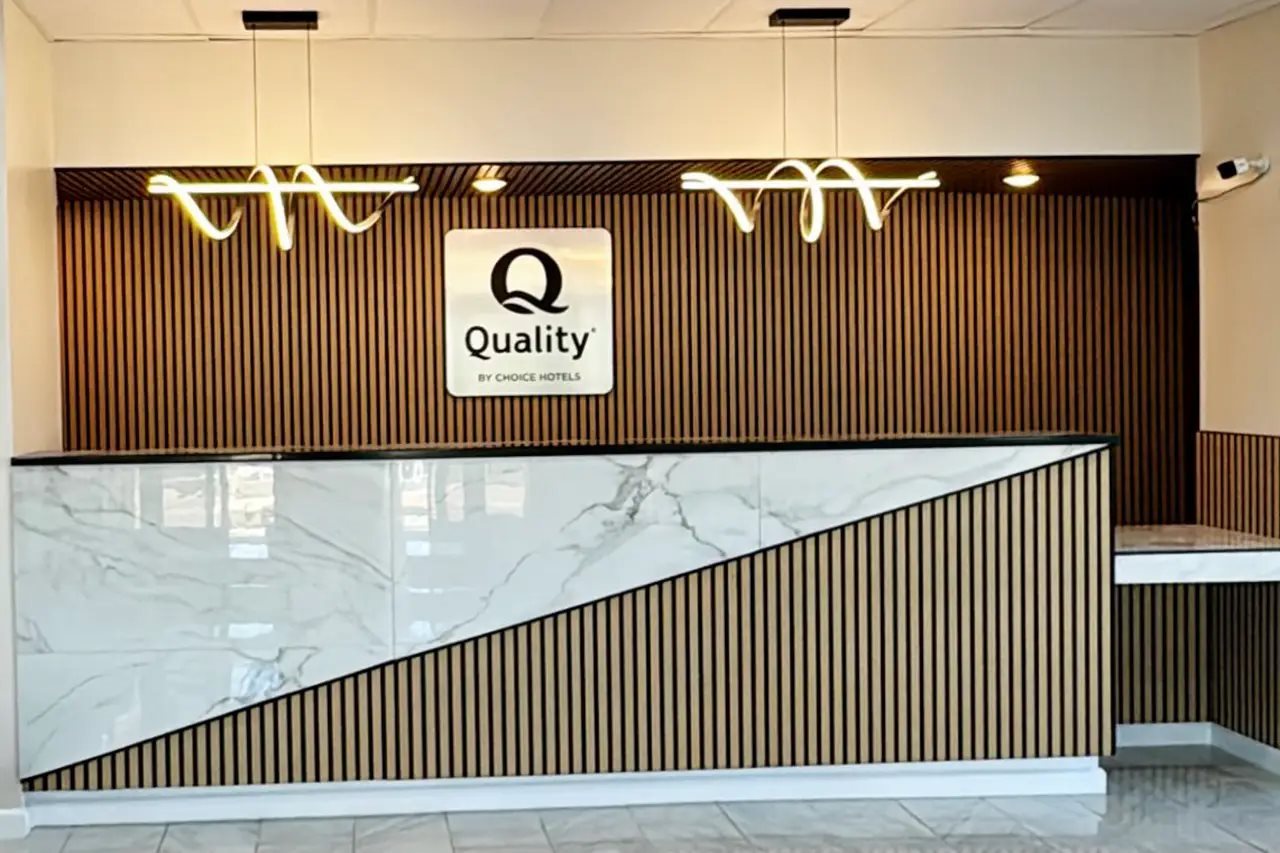 Quality Inn & Suites - photo 5