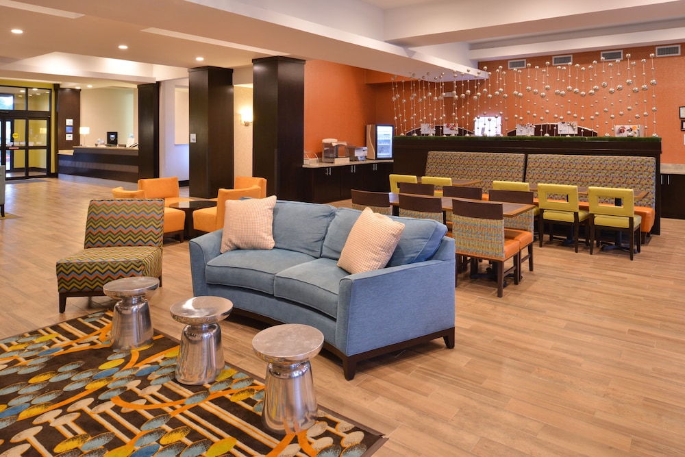 Holiday Inn Express & Suites Austin South by IHG - photo 59