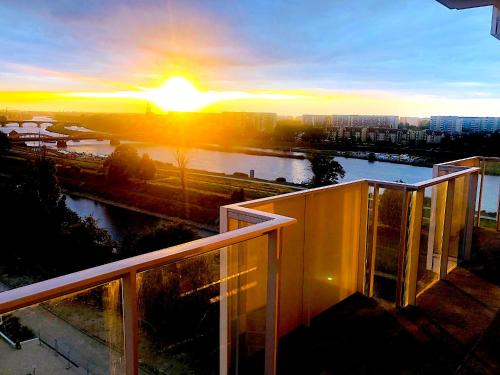 Apartament z tarasem i widokiem na Odrę — 4-Star Luxury Hotel in Wroclaw, Poland