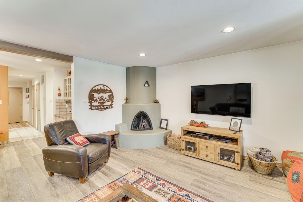 Half Mi to Angel Fire Resort: Townhome w Grill - photo 4