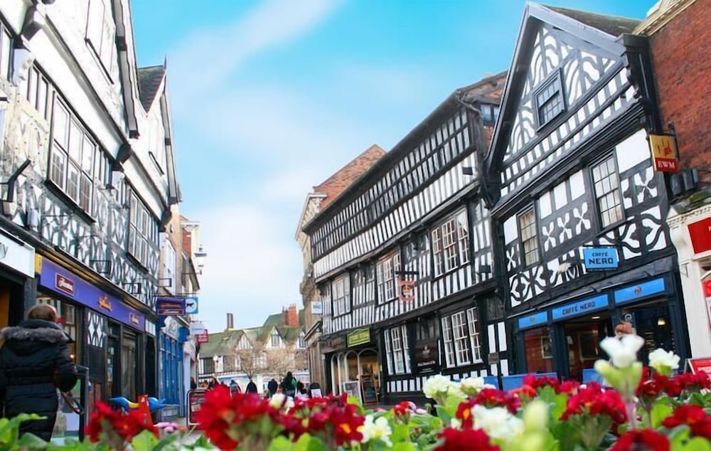 Crown Hotel — hotel in Nantwich