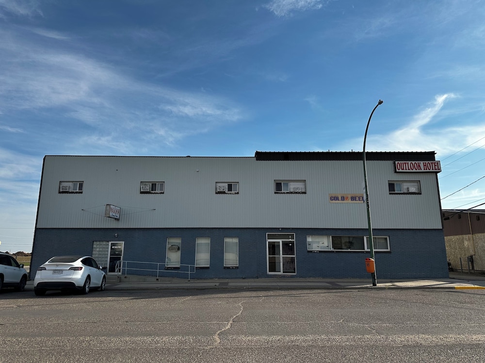 Outlook Motor Hotel — Outlook