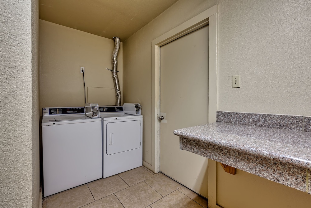 Fort Davis Inn & R.V. Park - photo 29