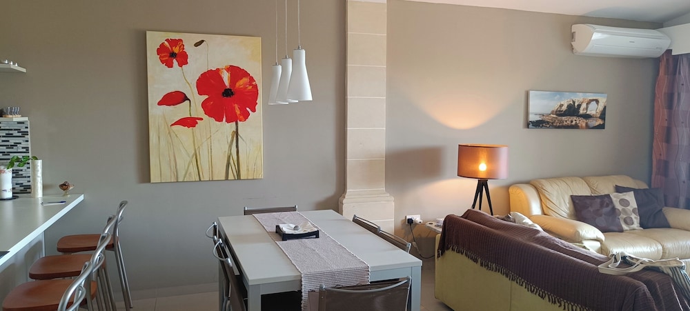 Nadur Gozo Apt With Fantastic Views 21236915 — Nadur