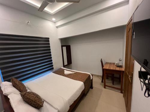 Confident Residency — Guruvayur — photo 3