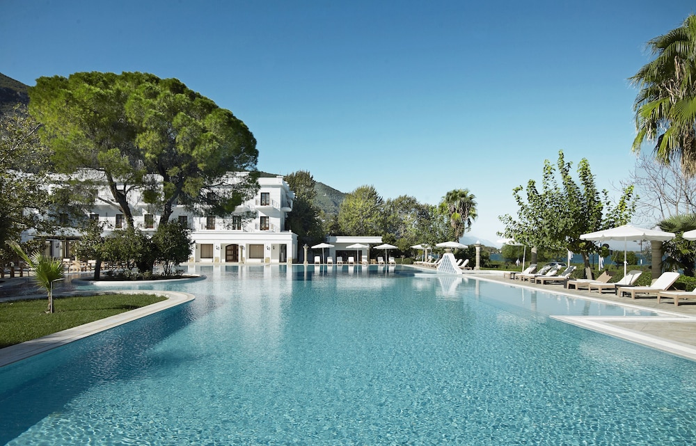 Mitsis Galini in Kamena Vourla, Greece