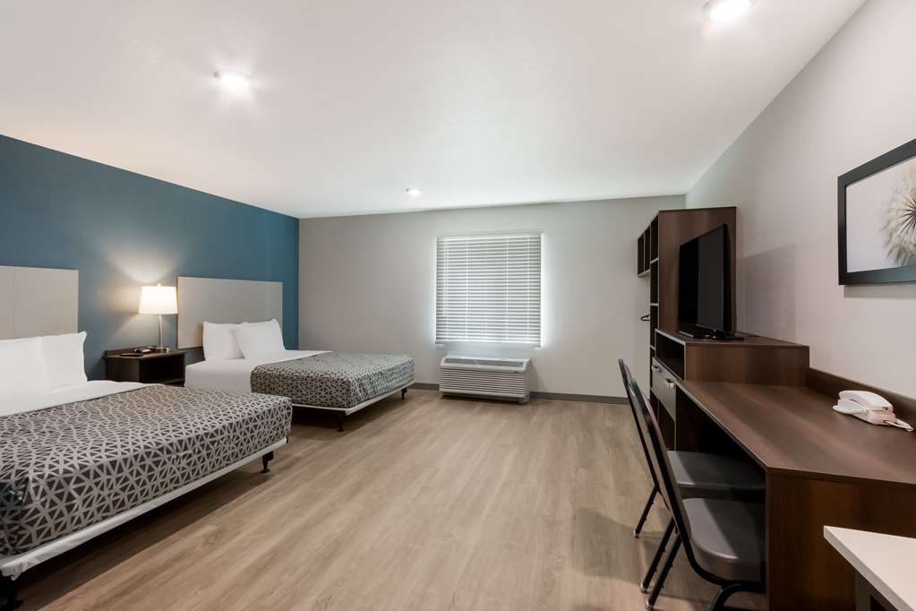 Woodspring Suites Chandler Airport - photo 21