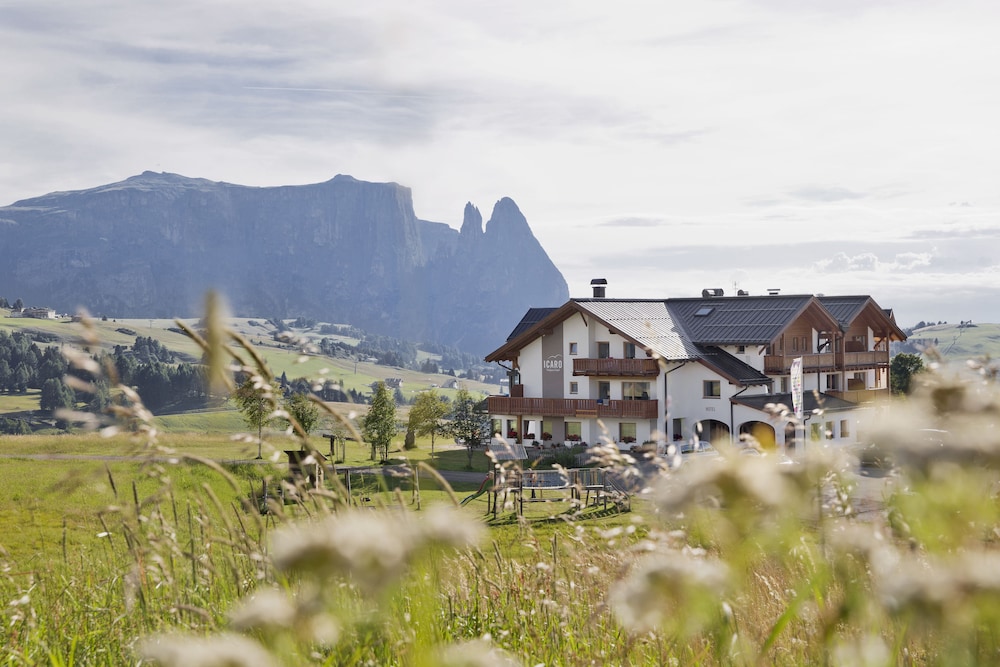 Icaro Hotel — 4-Star Luxury Hotel in Castelrotto, Italy