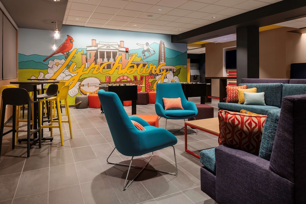 TRU by Hilton Lynchburg - photo 2