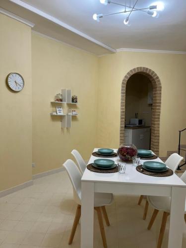 Santa fe apartment — 4-Star Luxury Hotel in Bari, Italy