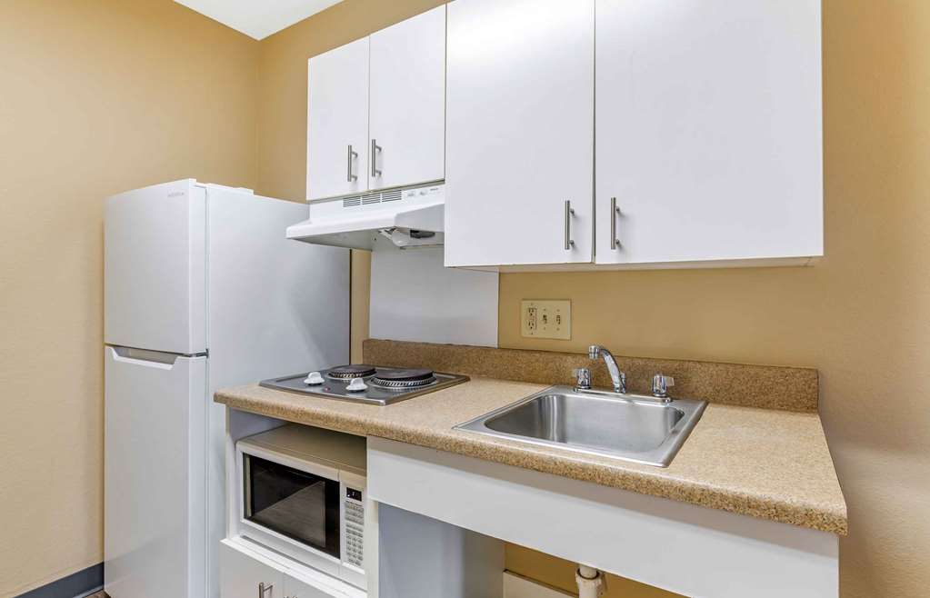 Extended Stay America Suites Minneapolis Woodbury - photo 13