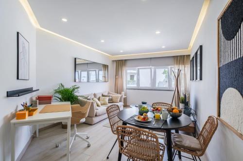 Sea View Apartment in Estoril — 4-Star Luxury Hotel in Estoril, Portugal