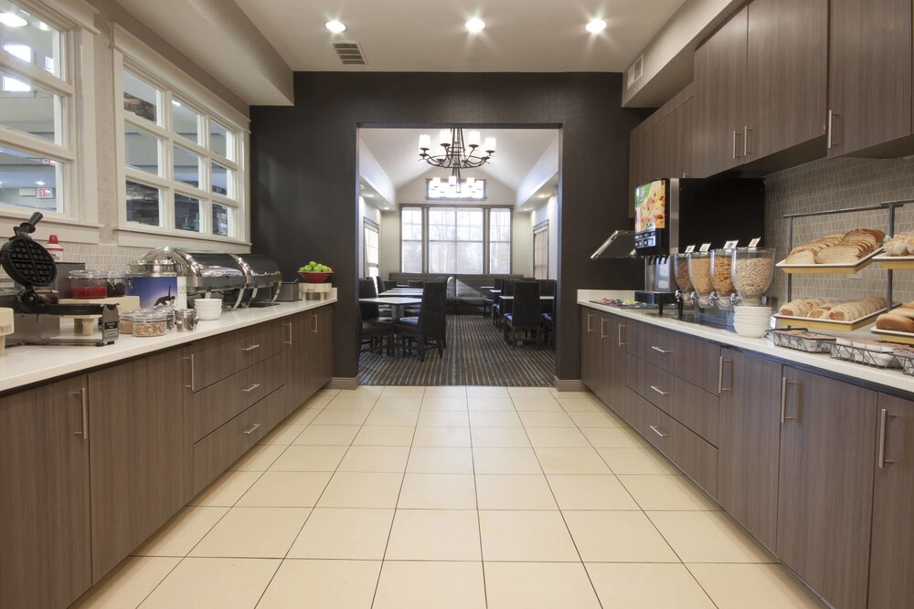 Residence Inn by Marriott Des Moines West - photo 27