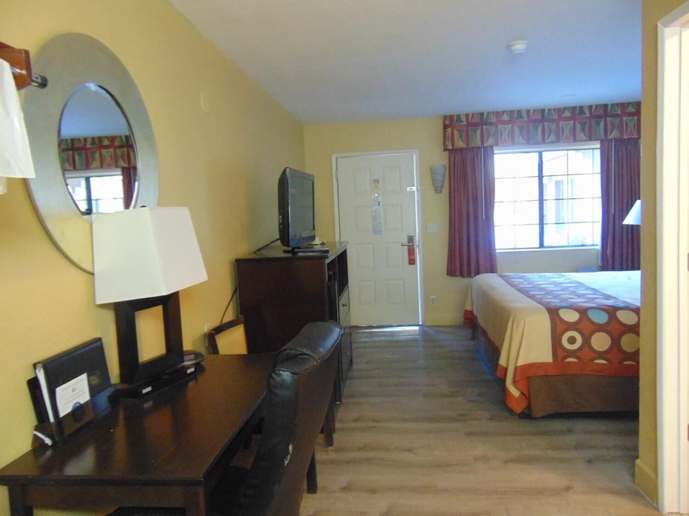 Super 8 by Wyndham Payson - photo 19