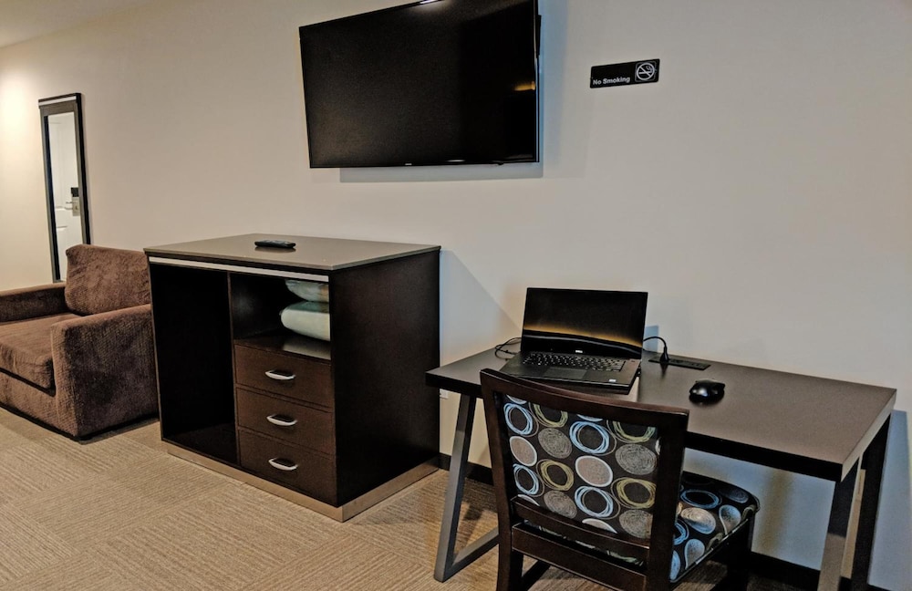 Epic Hotel - photo 15