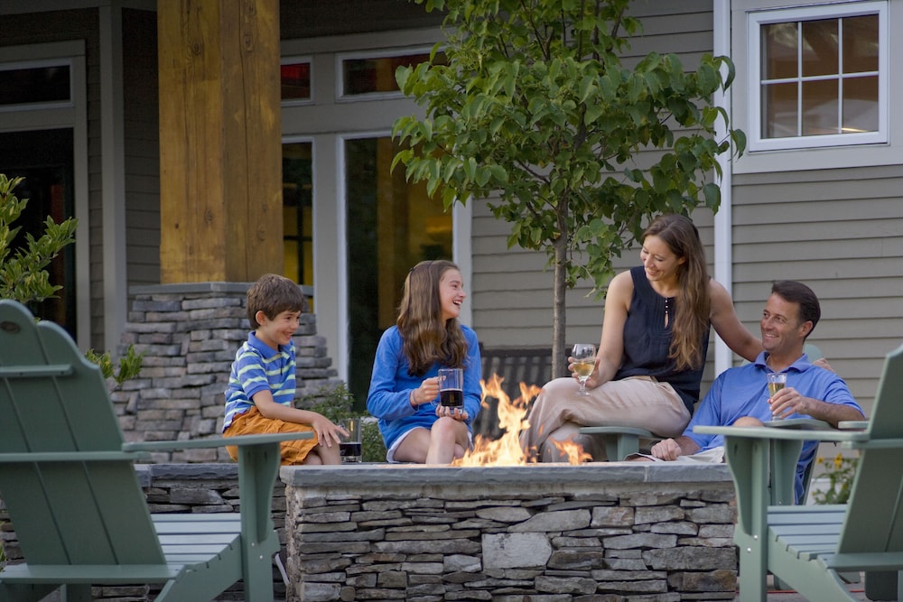 Green Mountain Suites Hotel - photo 25