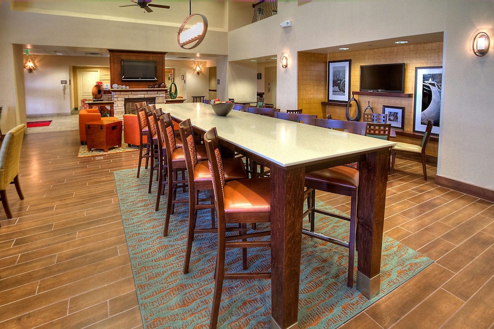 Hampton Inn Suites Altus - photo 2