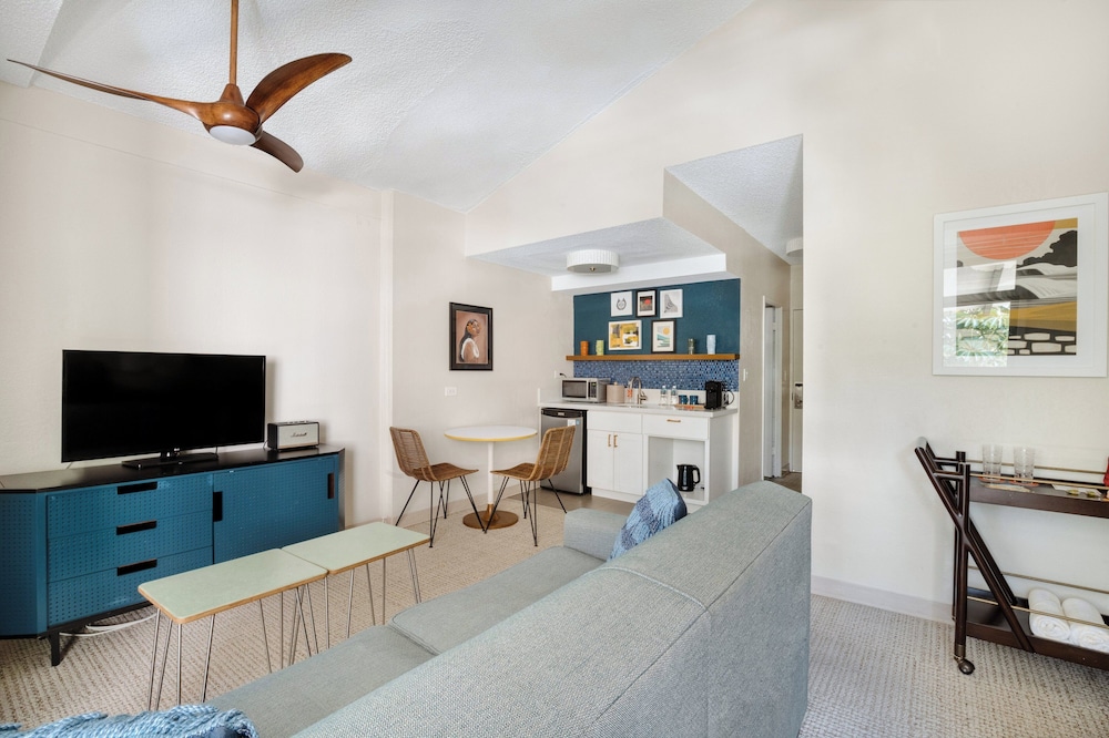 White Sands Hotel - photo 11