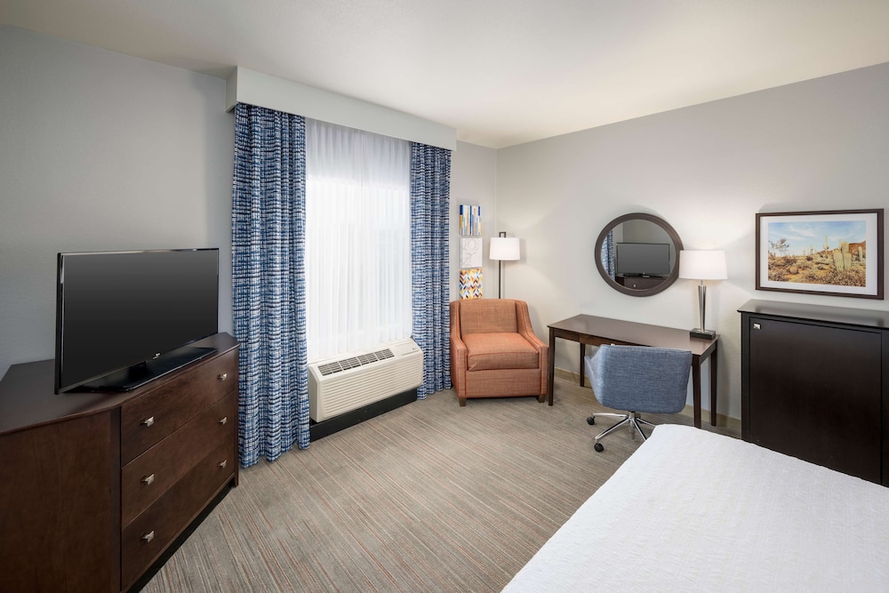 Hampton Inn & Suites Phoenix North Happy Valley - photo 9