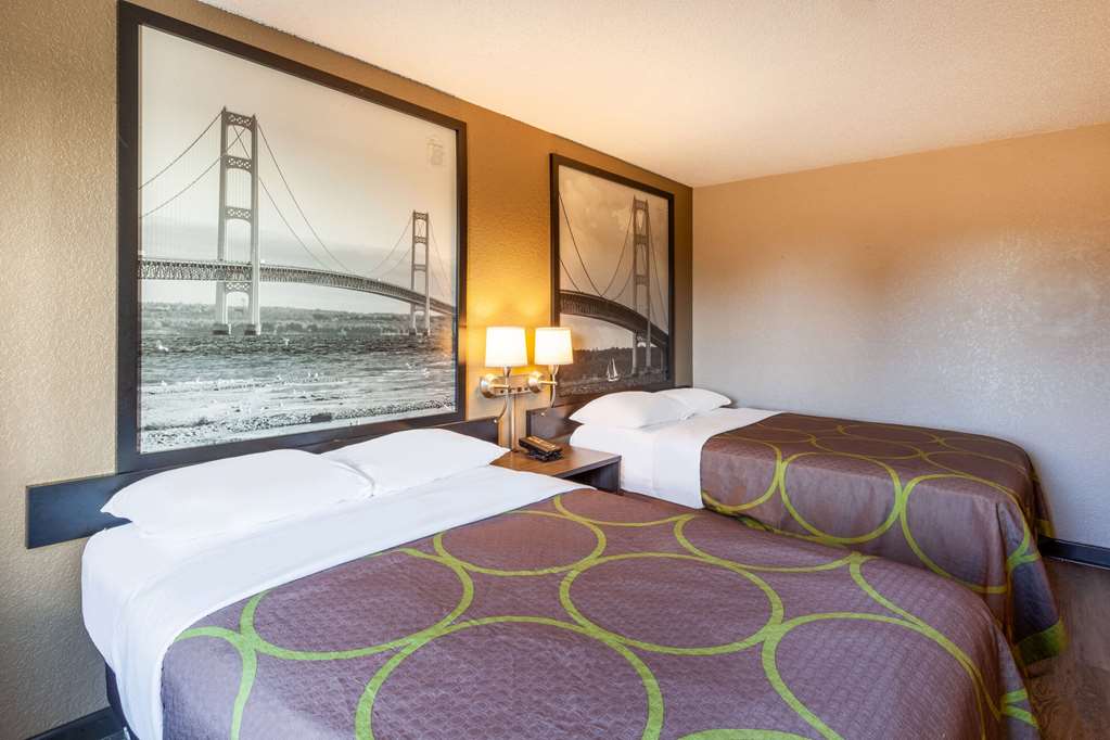 Super 8 by Wyndham Roseville Detroit Area - photo 15