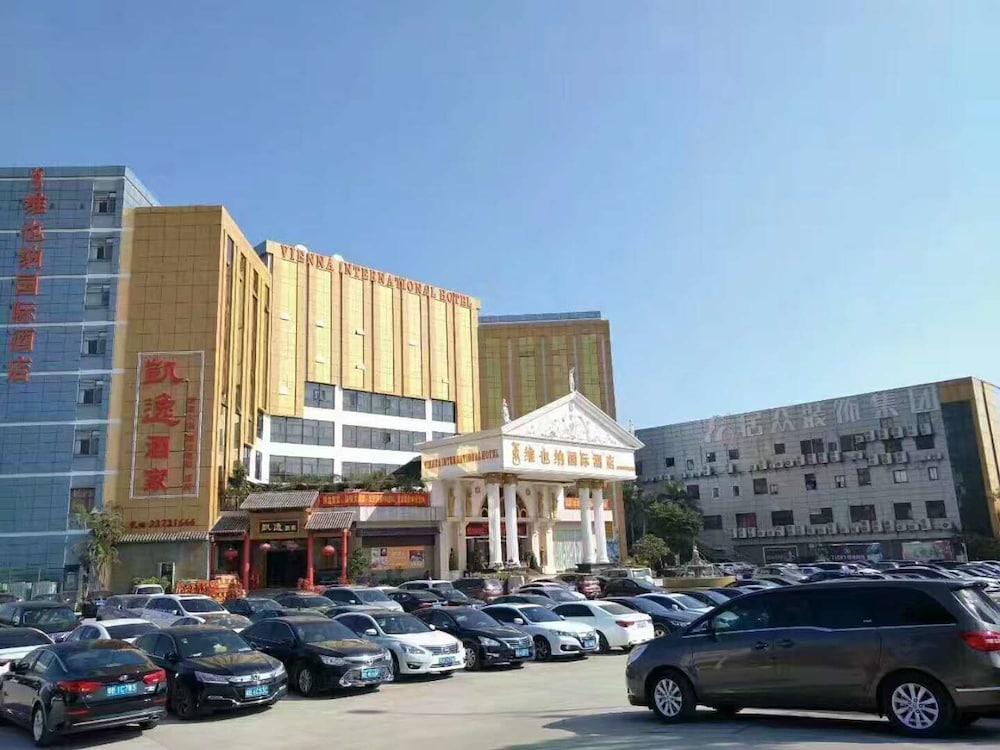 Vienna Internation Hotel Shenzhen Guanlan Guanguang Road — hotel in Longhua