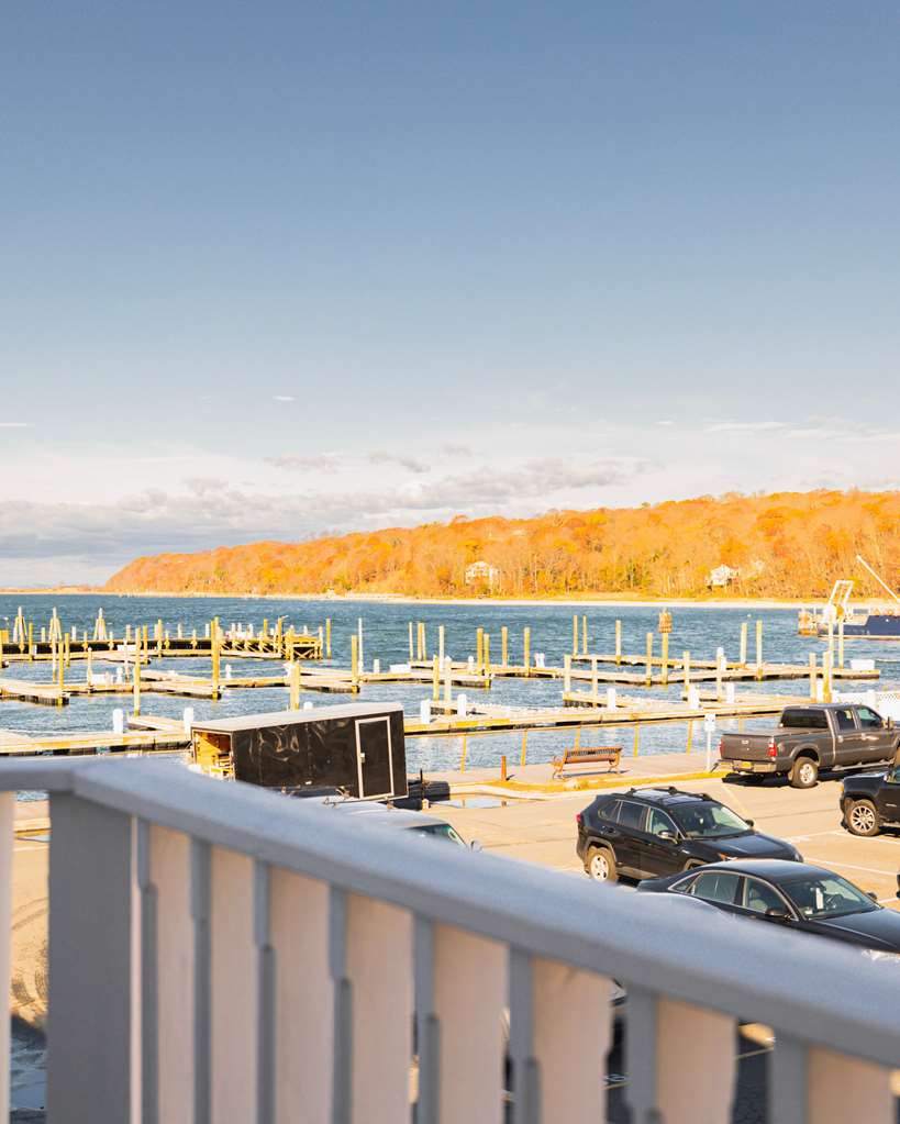 Danfords Hotel and Marina - photo 98