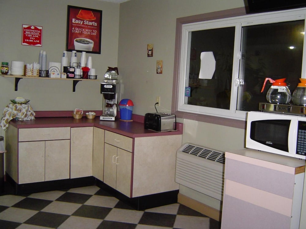 Heritage Inn - photo 24