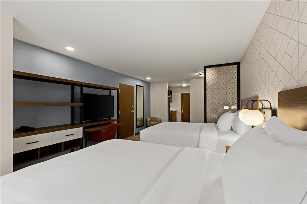 Everhome Suites Yuma East I 8 - photo 9