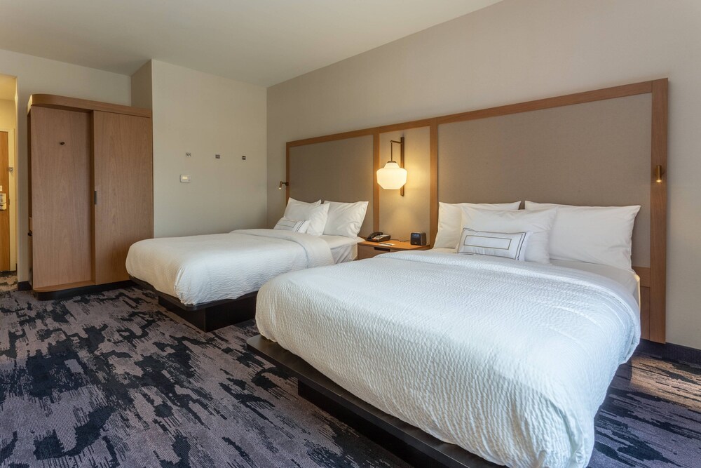 Fairfield Inn & Suites by Marriott Franklin - photo 12