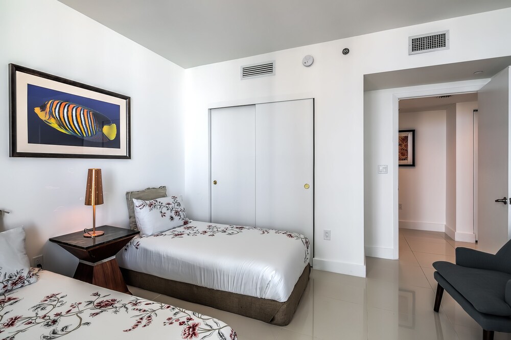 Private Residences at ICON Twr3 by JOS17 - photo 10