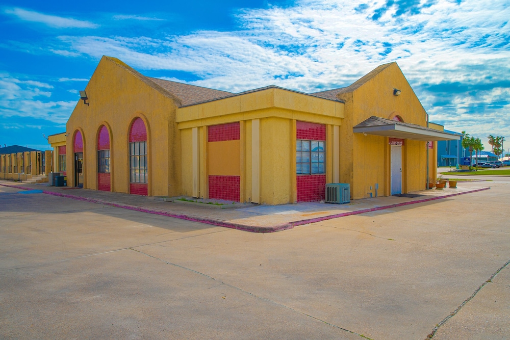 Aransas Bay Inn & Suites Corpus Christi by OYO - photo 42