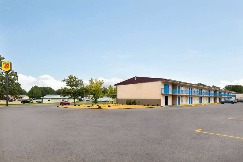Super 8 by Wyndham Paducah I 24 Exit 4 - photo 4