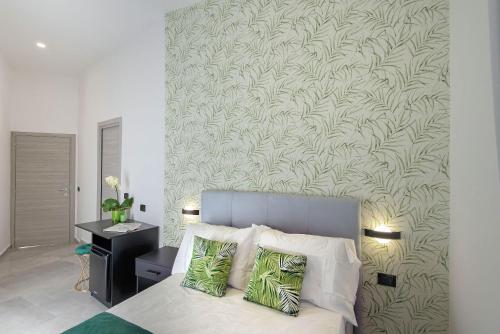 Red Queen Naples - carbon neutral hotel in Naples