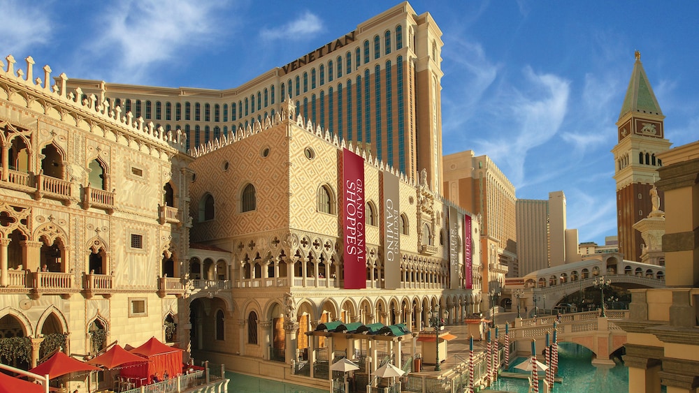 The Venetian Prestige Club Lounge - photo 105