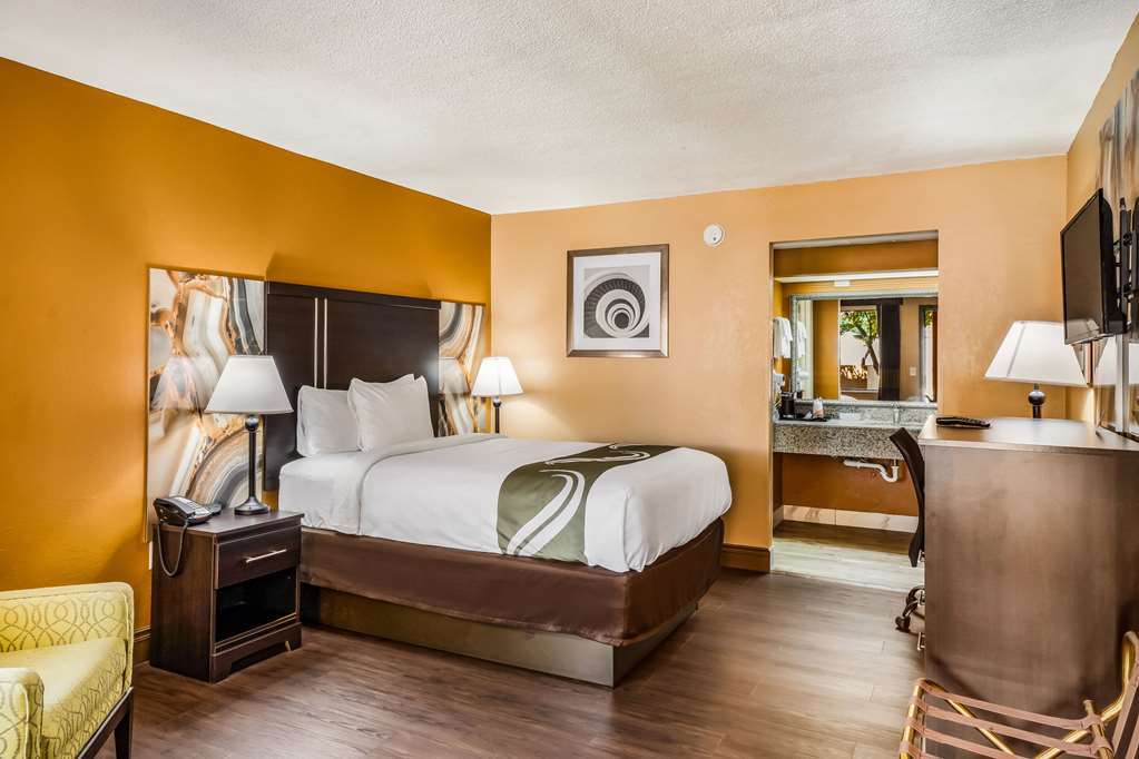 Quality Inn & Suites Corinth West - photo 7