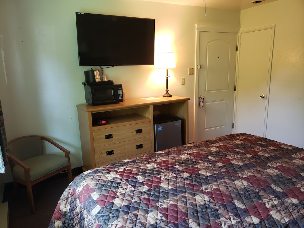 Bridge Street Inn - photo 7
