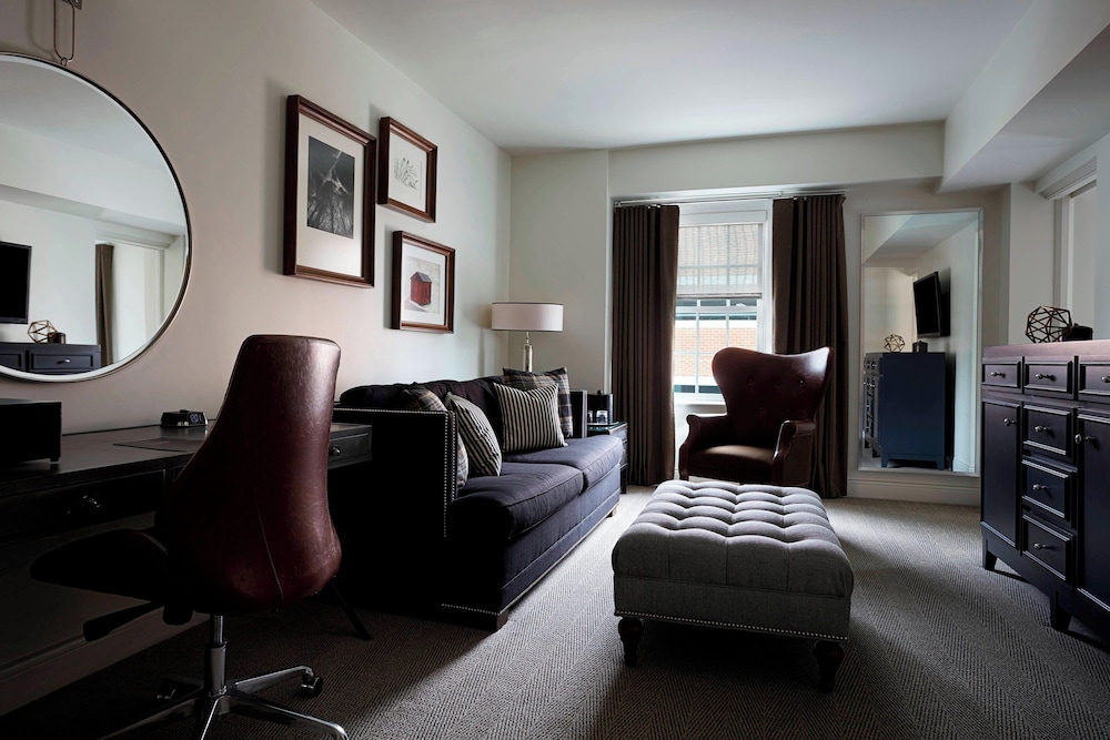 College Park Marriott Hotel & Conference Center - photo 21