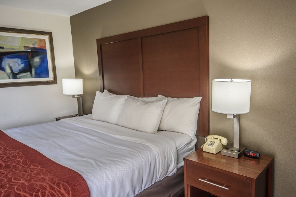 Richland Inn Lawrenceburg - photo 22