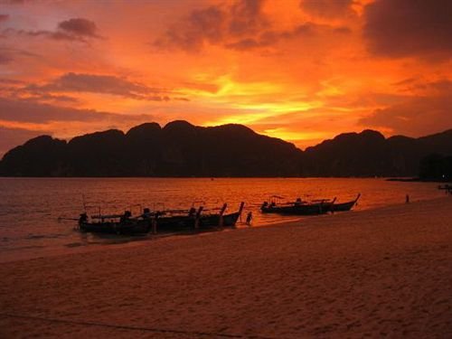 Nomads Phi Phi - carbon neutral hotel in Krabi