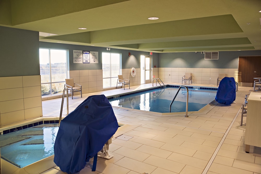 Holiday Inn Express & Suites Rantoul by IHG - photo 30