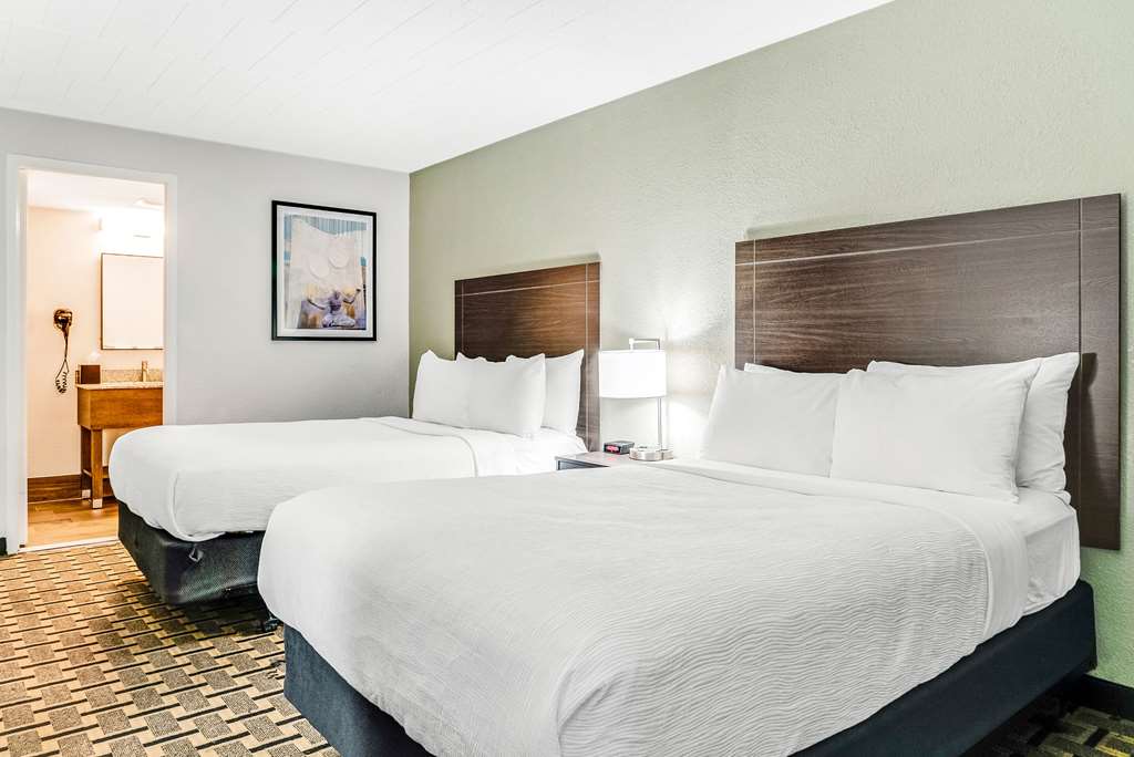 Quality Inn Detroit Downtown - photo 39