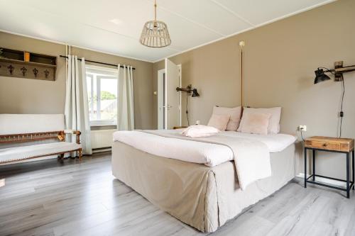 Gastenverblijf in het voorhuis van onze woonboerderij