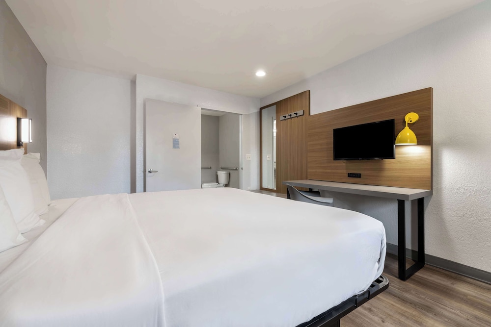 Motel 6 Santa Ana CA - photo 9