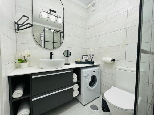 Tenerifeopenhome Central Corner Relax Wifi Breakfast Beach Los Cristisnos — Arona