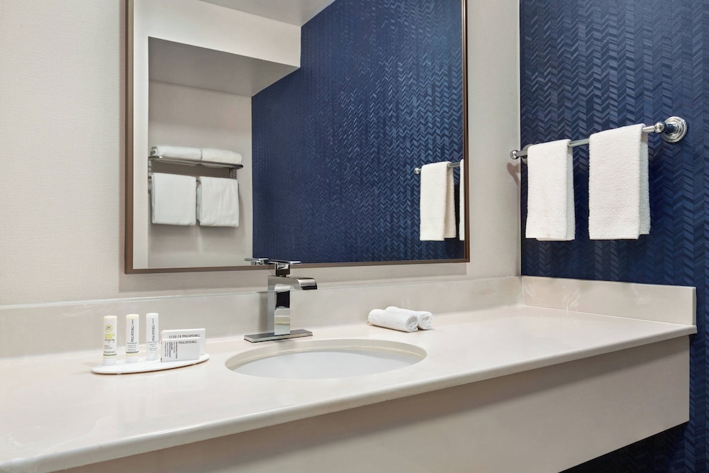 Fairfield Inn & Suites by Marriott Reno Sparks - photo 23