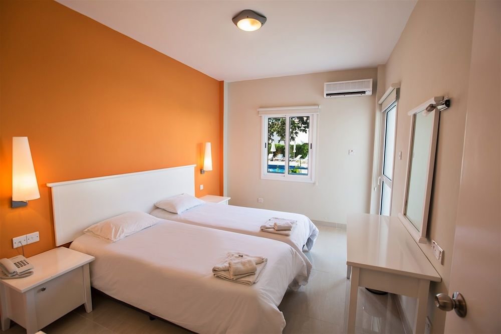 Polycarpia Hotel