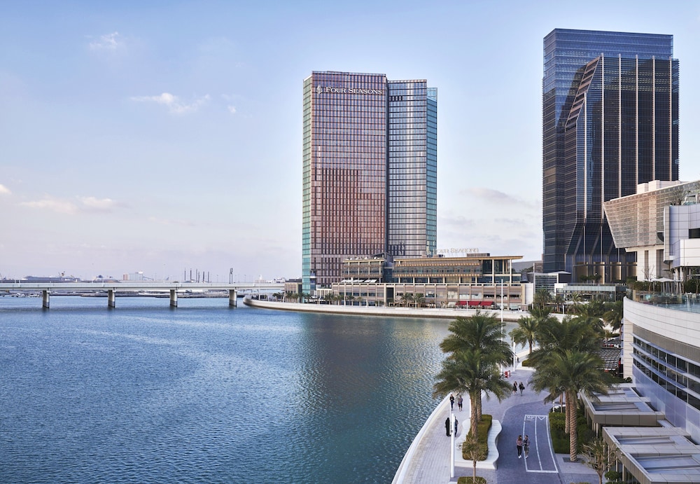 Four Seasons Hotel Abu Dhabi at Al Maryah Island