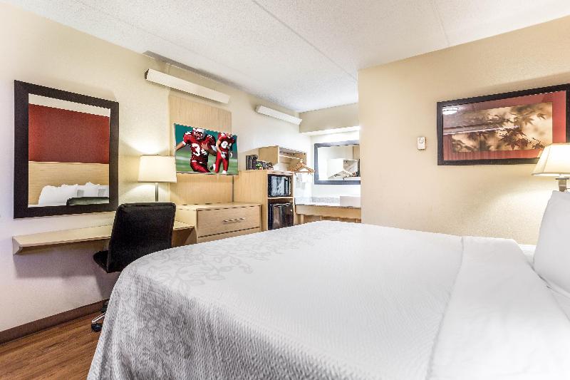 Red Roof Inn PLUS Nashville North Goodlettsville - photo 38