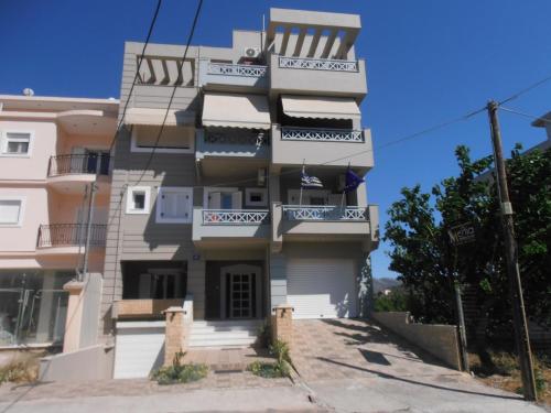 Melia — hotel in Aliveri