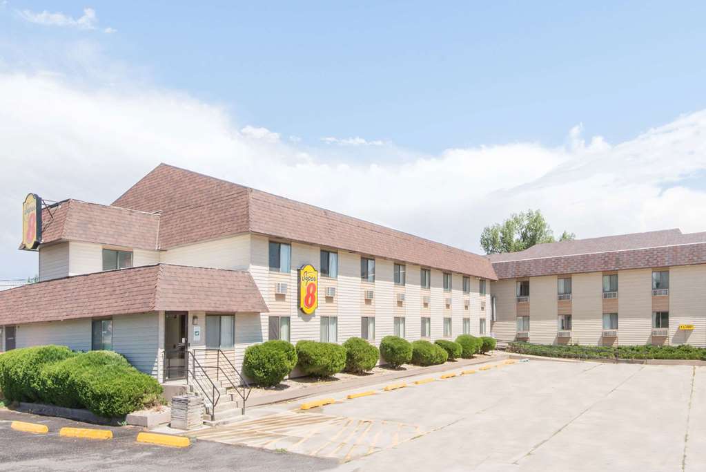 Super 8 by Wyndham Buffalo in Buffalo, United States